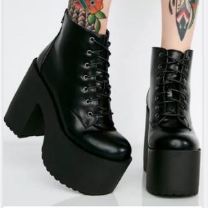 chunky black booties